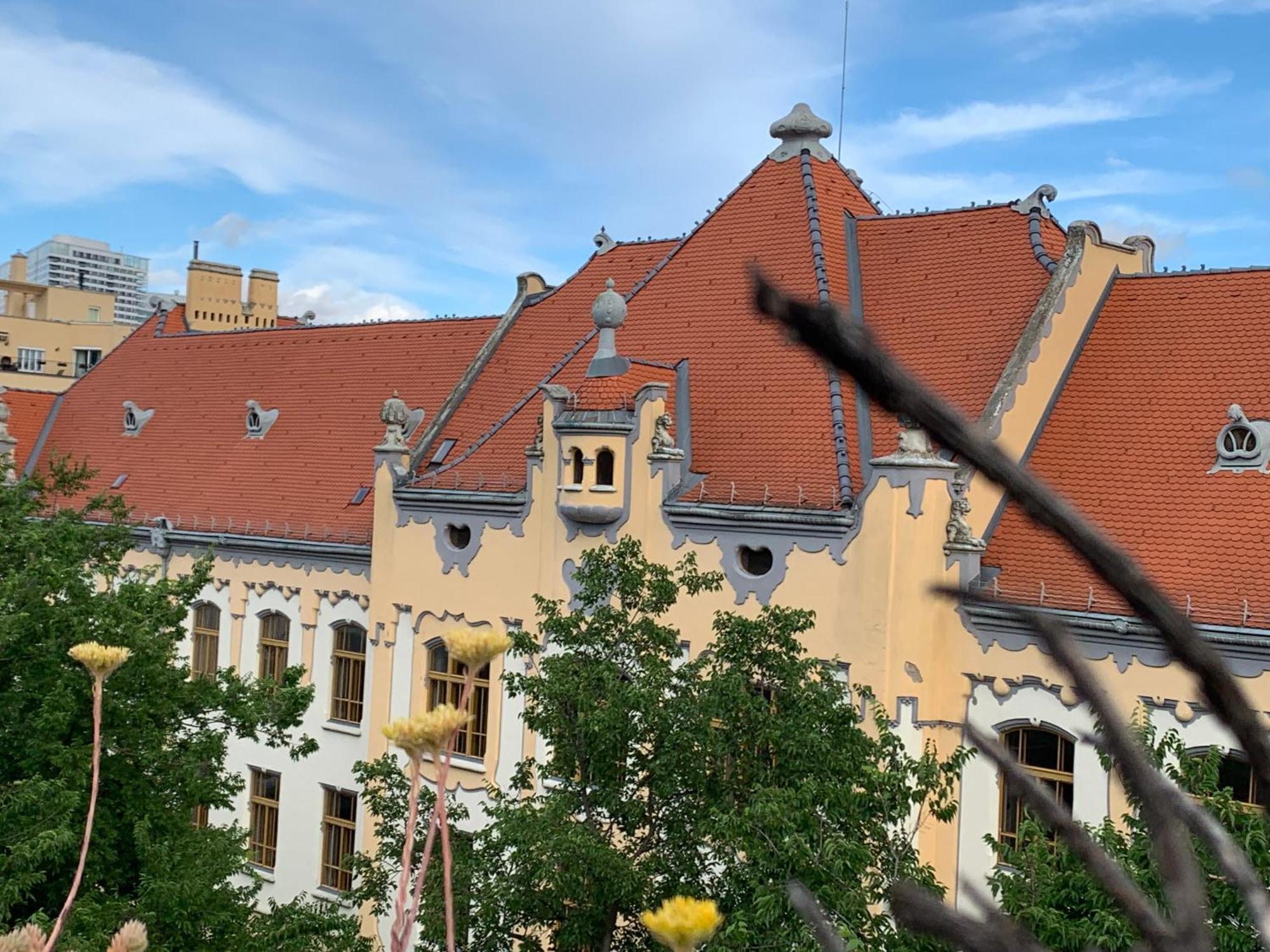 Nice Life - Luxury Apartment In The Old Town. Братислава Экстерьер фото